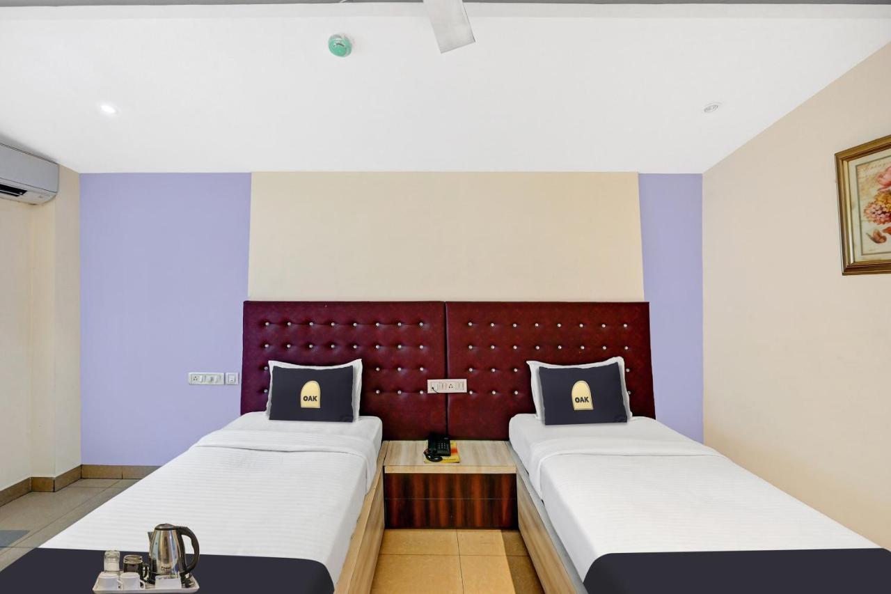 Hotel Townhouse Oak Pentagon Residency Bhubaneswar Zewnętrze zdjęcie