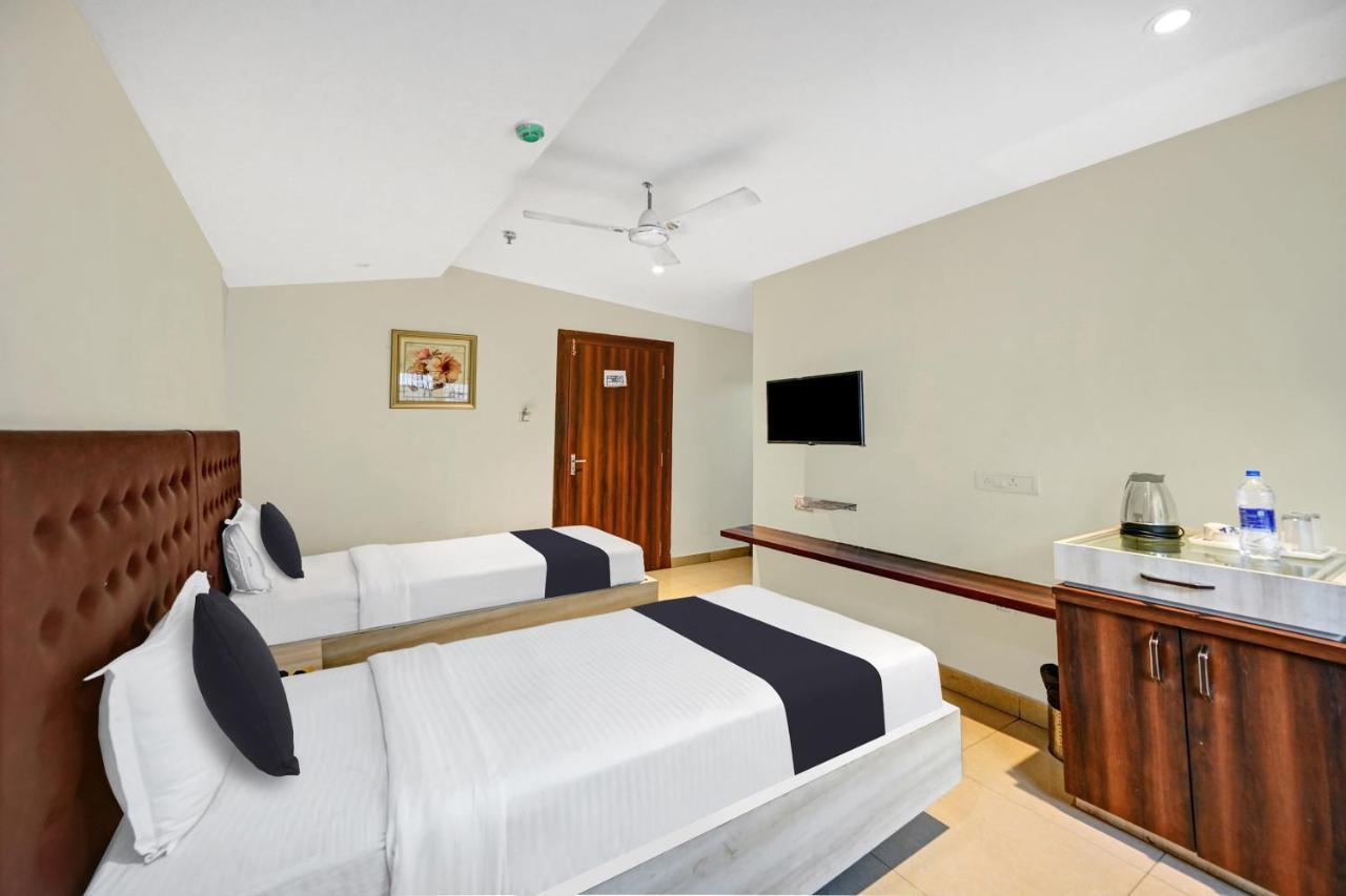 Hotel Townhouse Oak Pentagon Residency Bhubaneswar Zewnętrze zdjęcie