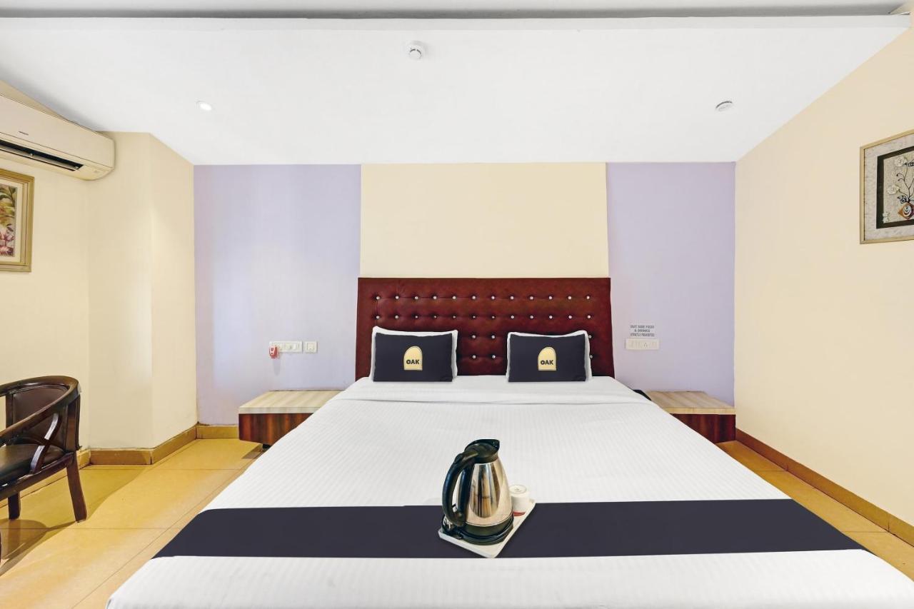 Hotel Townhouse Oak Pentagon Residency Bhubaneswar Zewnętrze zdjęcie
