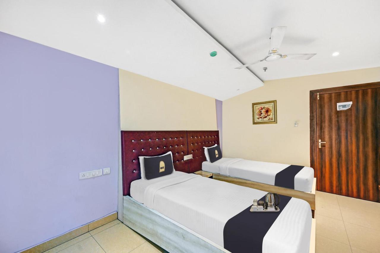 Hotel Townhouse Oak Pentagon Residency Bhubaneswar Zewnętrze zdjęcie