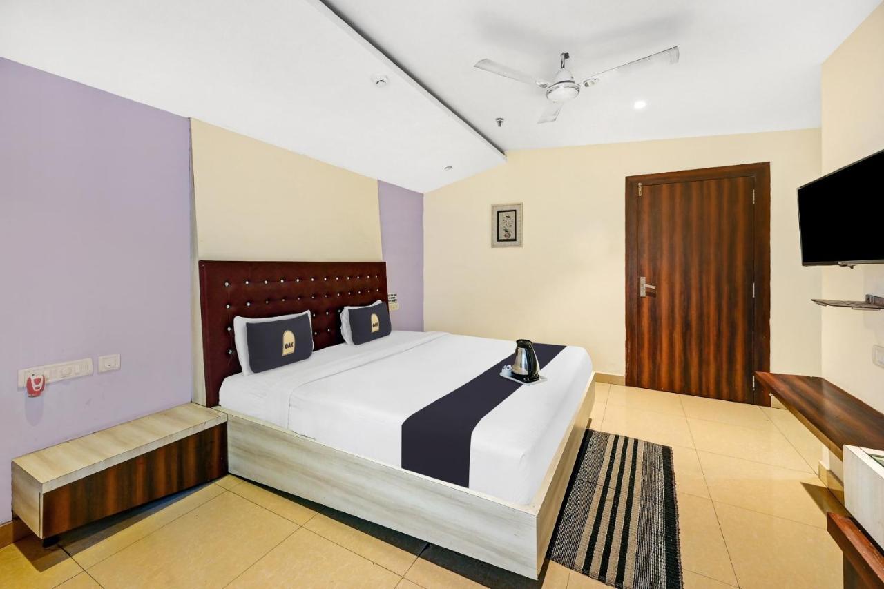 Hotel Townhouse Oak Pentagon Residency Bhubaneswar Zewnętrze zdjęcie